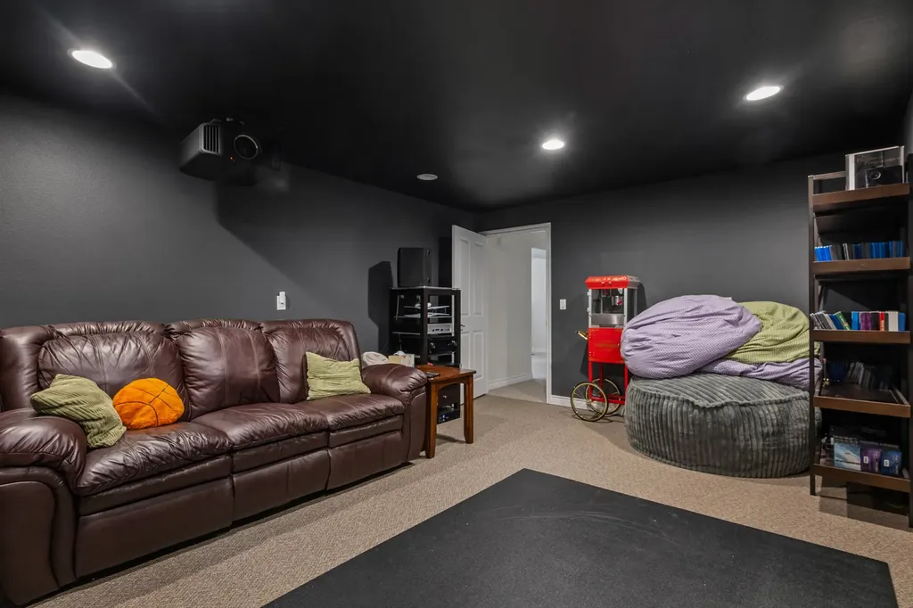 6875 Scratchgravel Drive Helena MT 59602