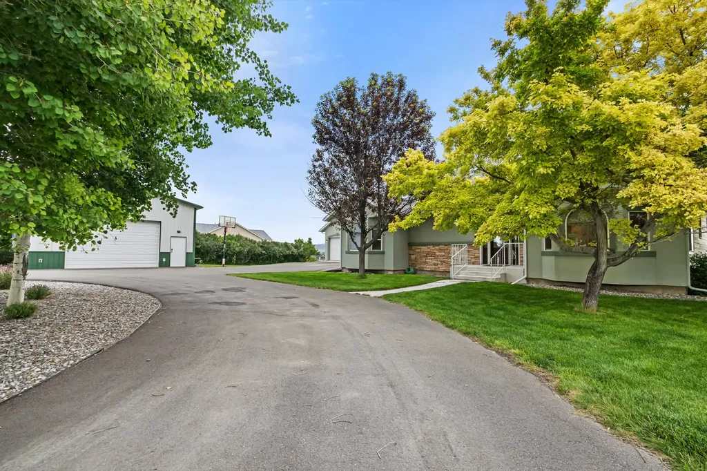 6875 Scratchgravel Drive Helena MT 59602