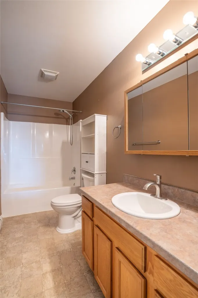 1055 Cardinal Loop Helena MT 59602