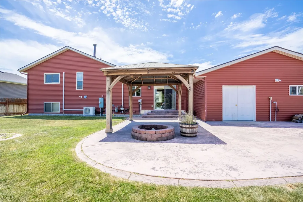1055 Cardinal Loop Helena MT 59602
