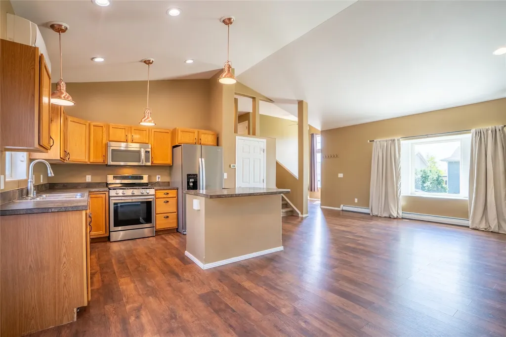1055 Cardinal Loop Helena MT 59602