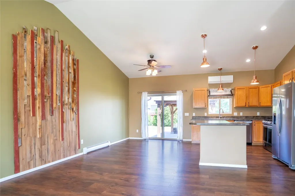 1055 Cardinal Loop Helena MT 59602