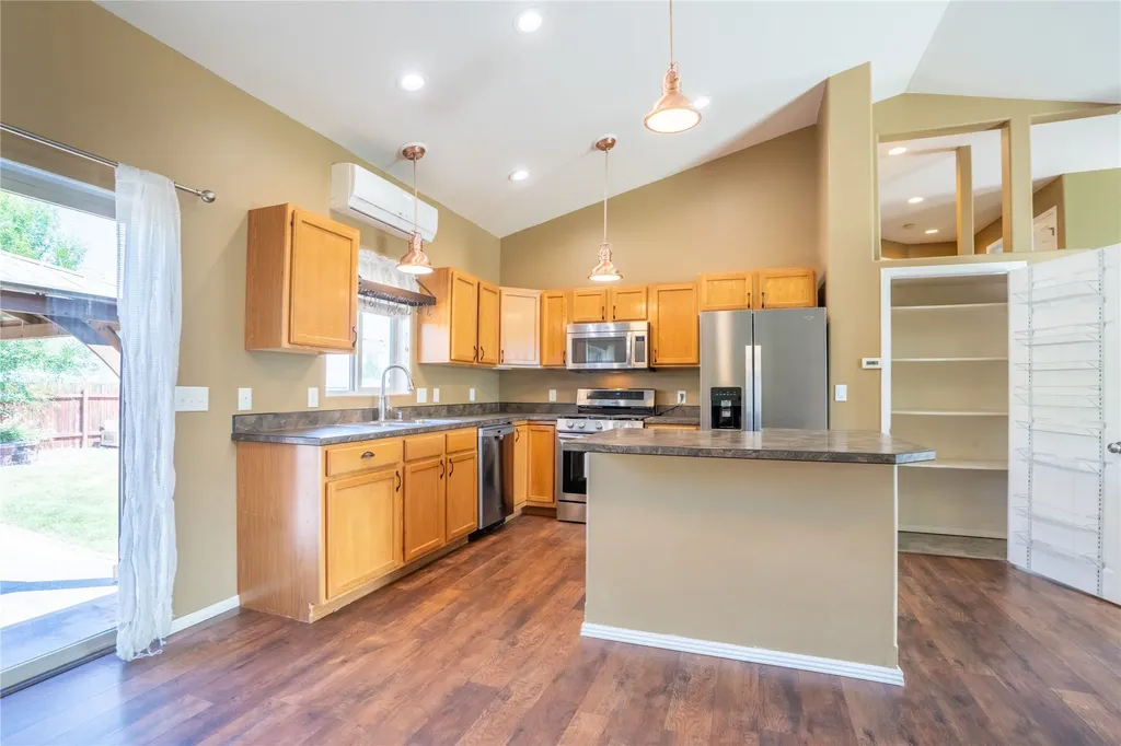 1055 Cardinal Loop Helena MT 59602