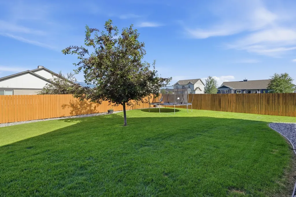 1704 Shelby Avenue Belgrade MT 59714
