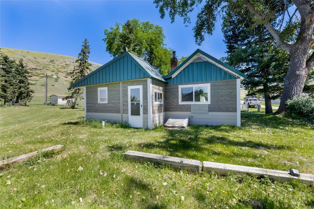 25 Luxor Lane Sand Coulee MT 59472