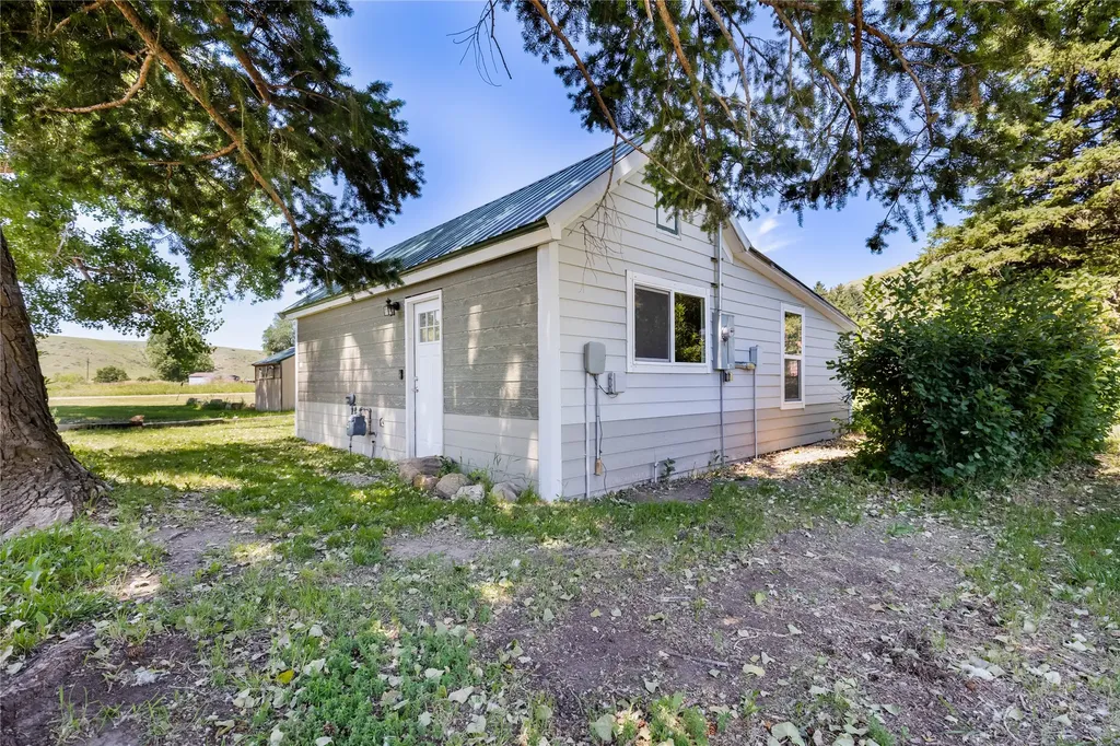 25 Luxor Lane Sand Coulee MT 59472