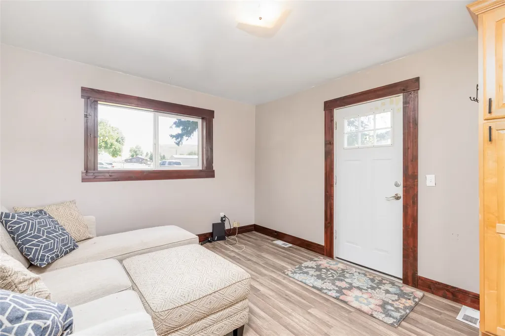 25 Luxor Lane Sand Coulee MT 59472