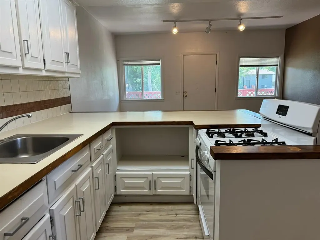 1217/1219 6th Avenue S Great Falls MT 59401