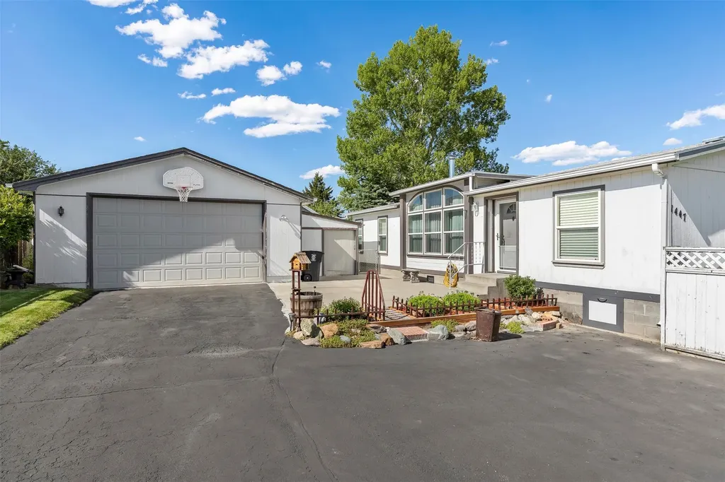1447 Sunrise Lane Butte MT 59701