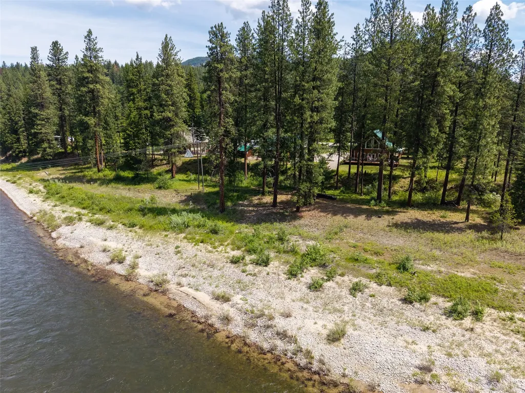242 Quarter Circle Cross Drive St Regis MT 59866