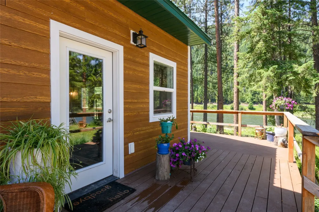242 Quarter Circle Cross Drive St Regis MT 59866