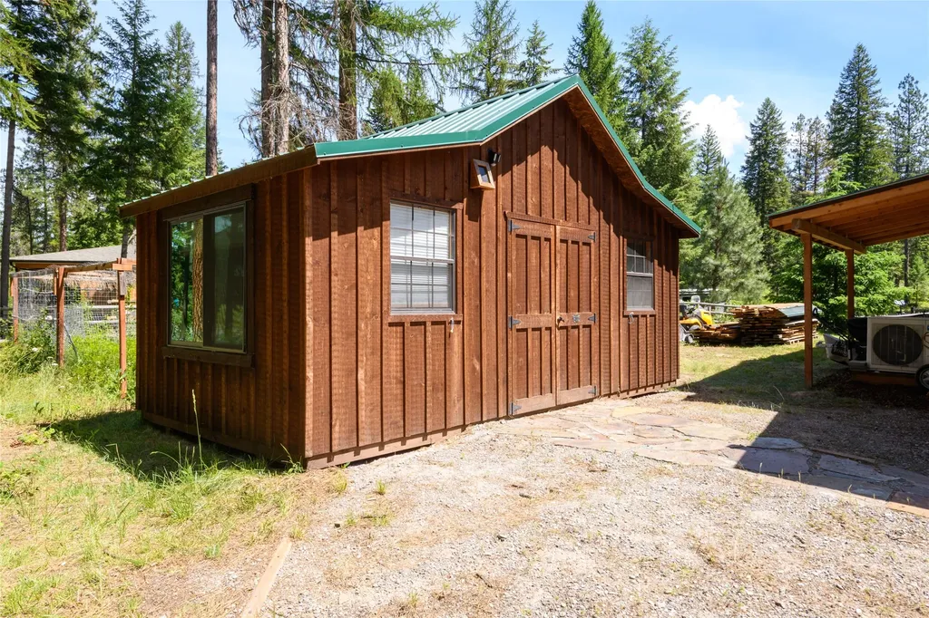242 Quarter Circle Cross Drive St Regis MT 59866