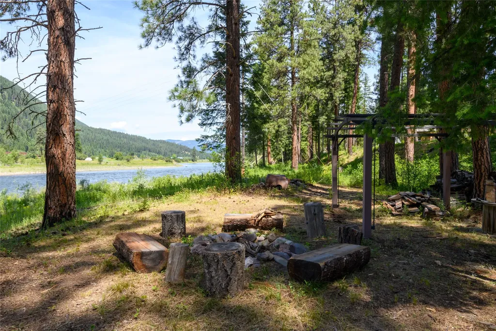 242 Quarter Circle Cross Drive St Regis MT 59866