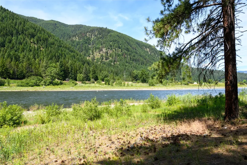 242 Quarter Circle Cross Drive St Regis MT 59866