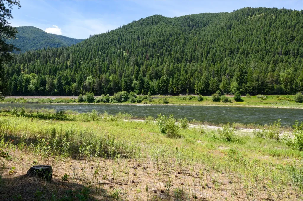 242 Quarter Circle Cross Drive St Regis MT 59866