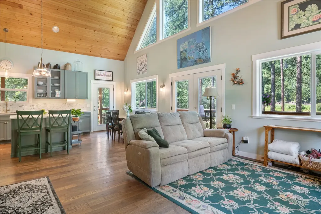 242 Quarter Circle Cross Drive St Regis MT 59866