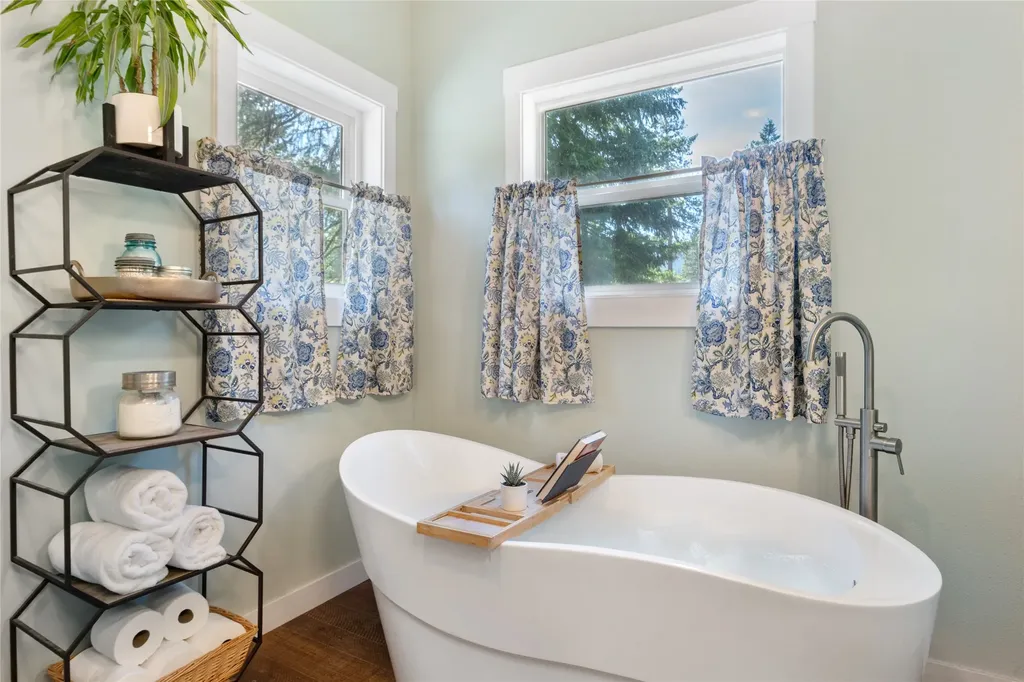 242 Quarter Circle Cross Drive St Regis MT 59866
