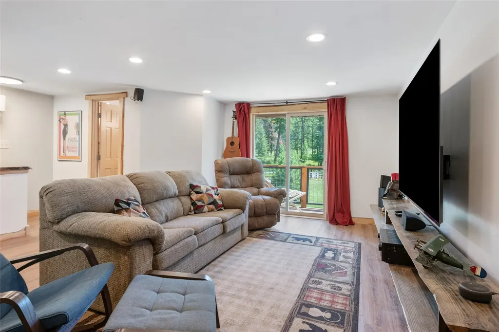 242 Quarter Circle Cross Drive St Regis MT 59866