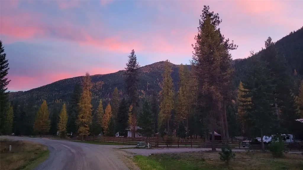 242 Quarter Circle Cross Drive St Regis MT 59866