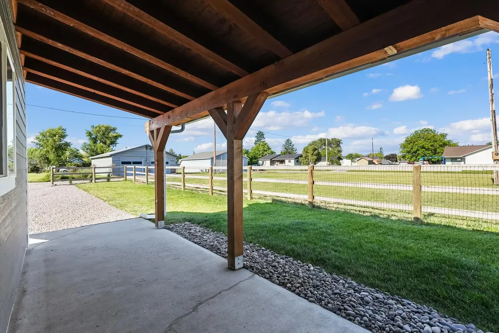 207 8th Avenue W Polson MT 59860