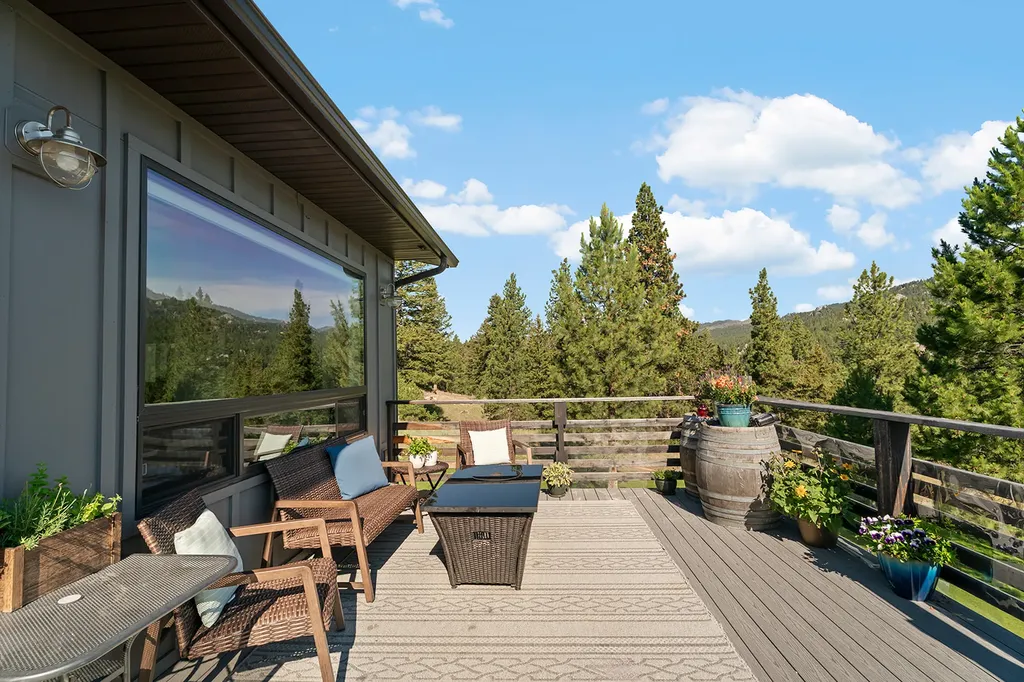 20 Juniper Lane Clancy MT 59634