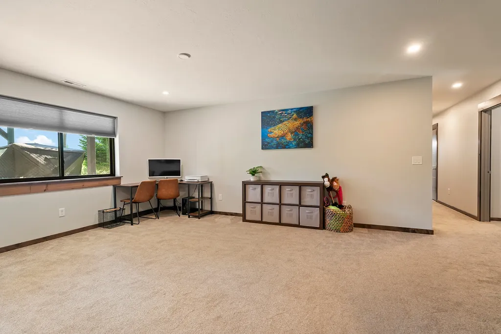 20 Juniper Lane Clancy MT 59634