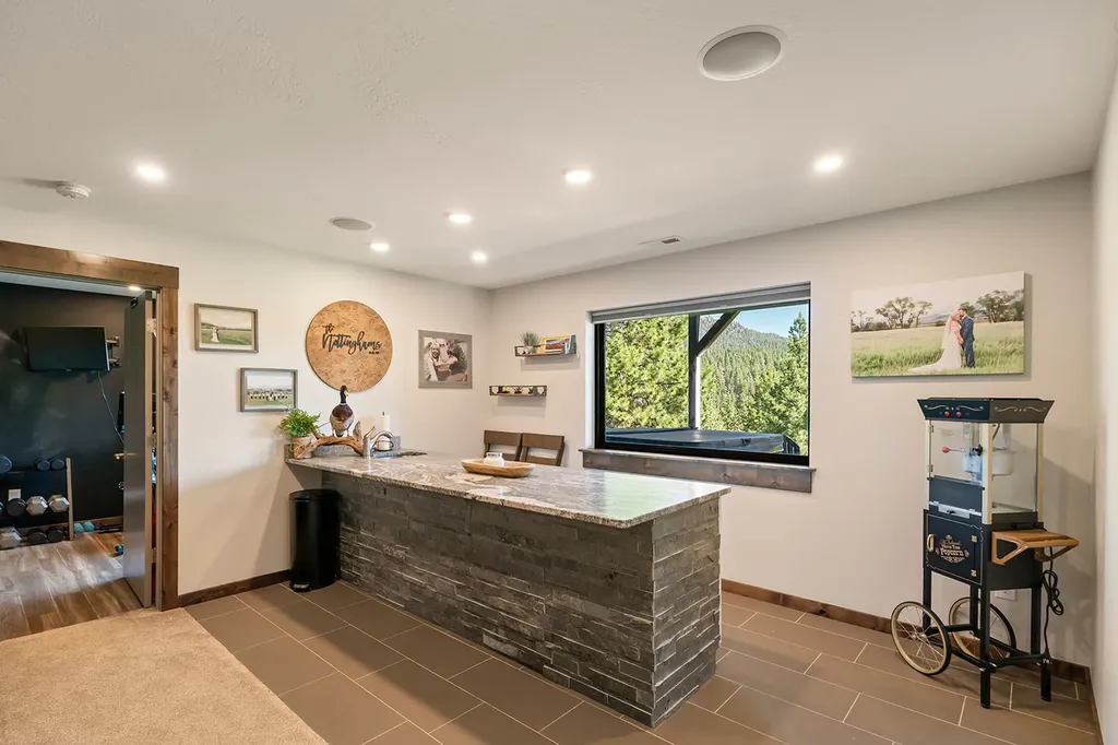 20 Juniper Lane Clancy MT 59634