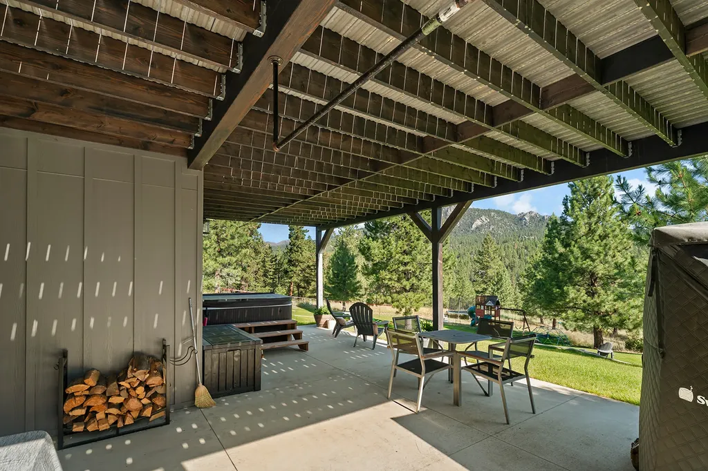 20 Juniper Lane Clancy MT 59634