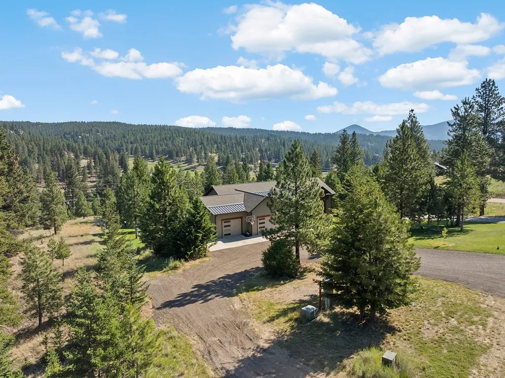 20 Juniper Lane Clancy MT 59634