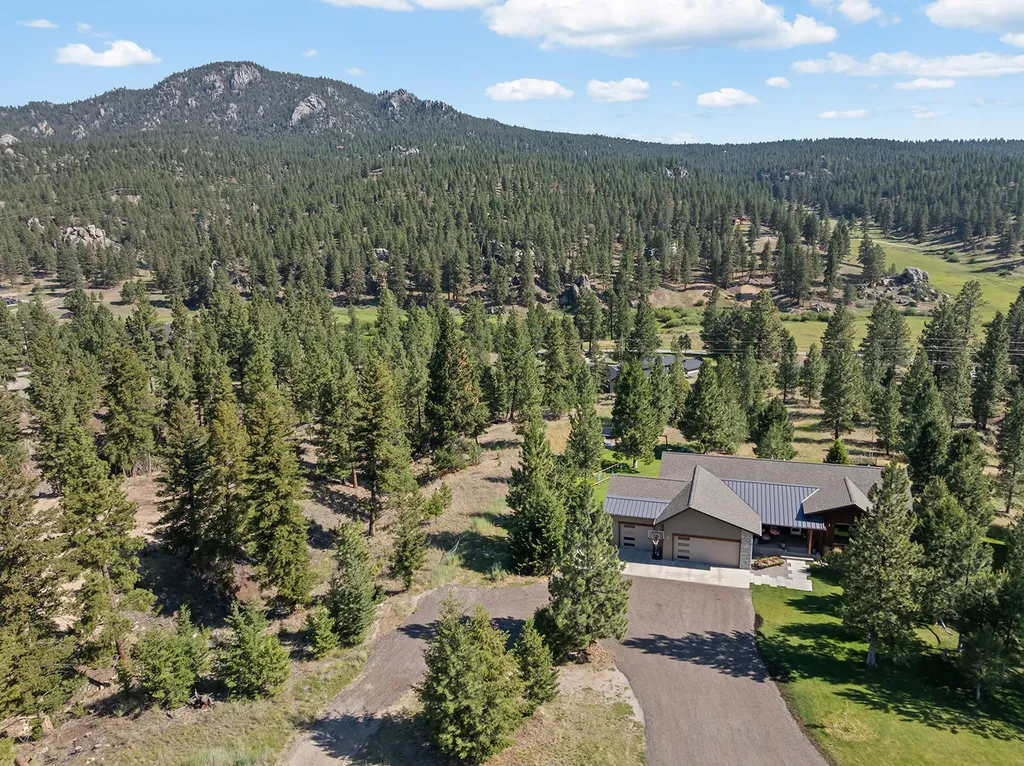 20 Juniper Lane Clancy MT 59634