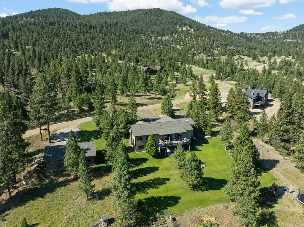 20 Juniper Lane Clancy MT 59634
