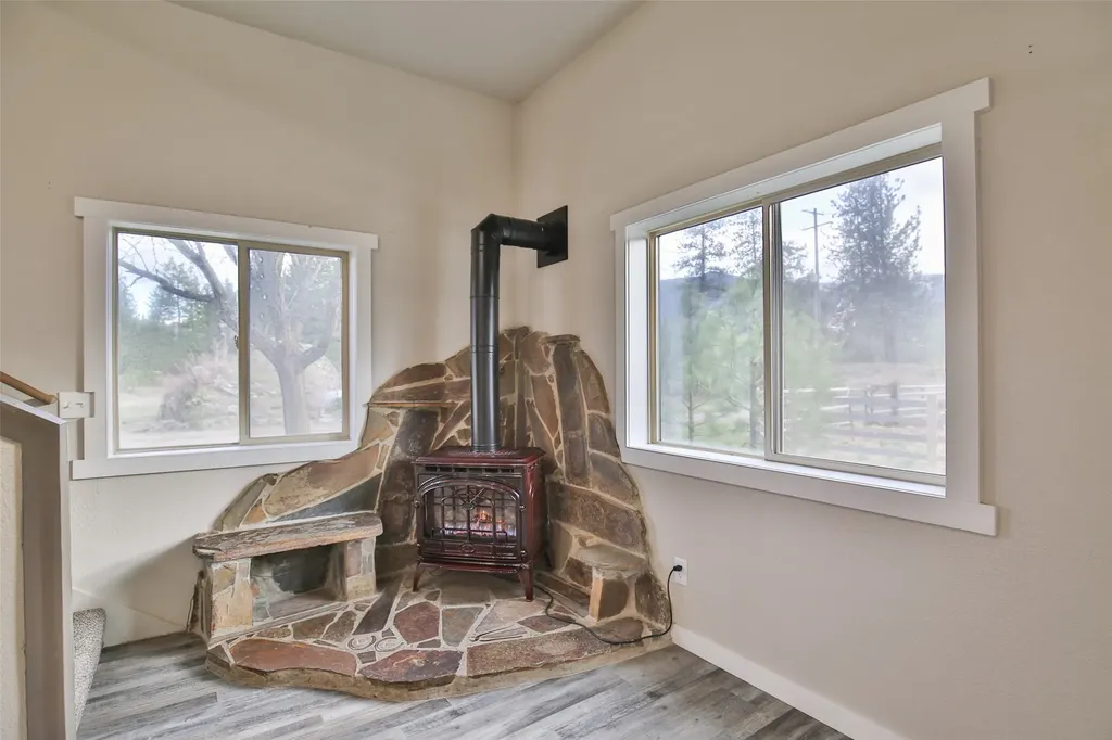 86 Steamboat Way W Thompson Falls MT 59873