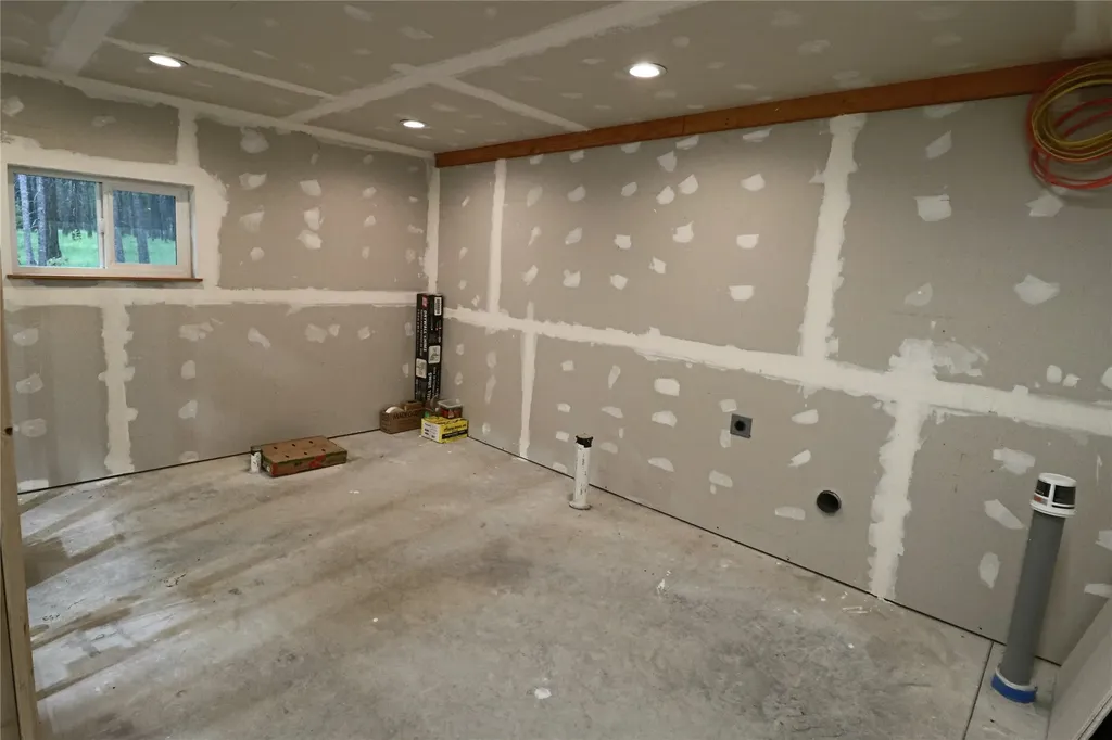132 Squirrel Lane Whitefish MT 59937