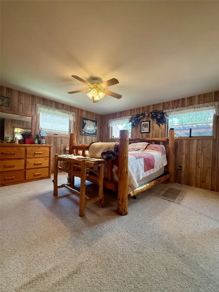 1953 Lone Point Drive Lincoln MT 59639