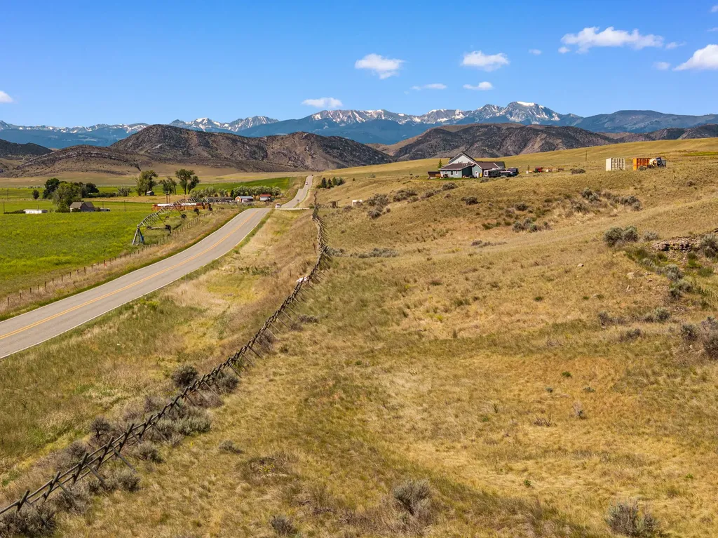1 Targe Three Forks MT 59752