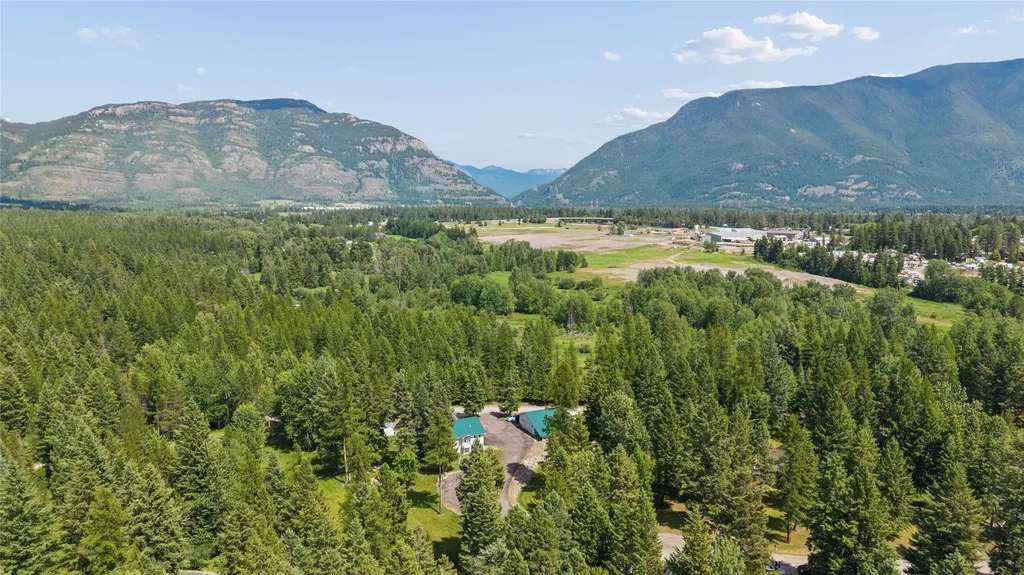140 Harrison Court Columbia Falls MT 59912