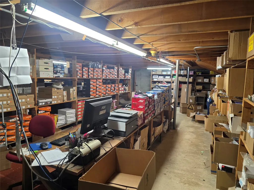 136 W Main Street Hamilton MT 59840