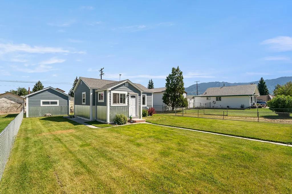 1633 Dewey Boulevard Butte MT 59701