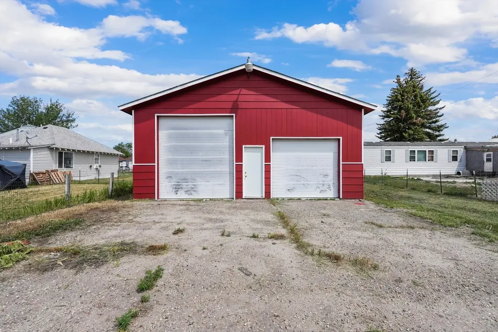 212 Second Street Deer Lodge MT 59722