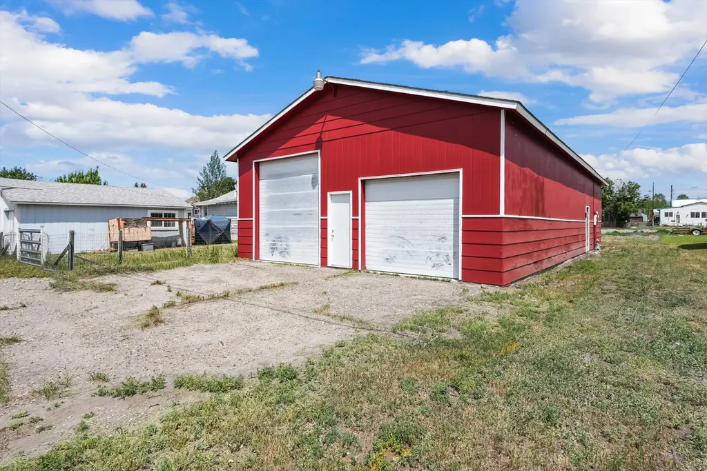 212 Second Street Deer Lodge MT 59722