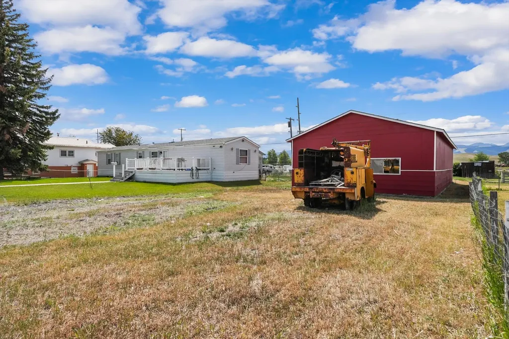212 Second Street Deer Lodge MT 59722