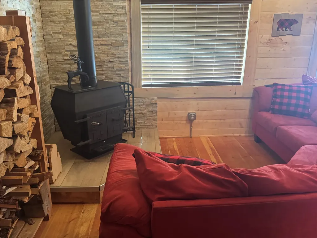 1048 Arrowood Estates Road Raynesford MT 59469