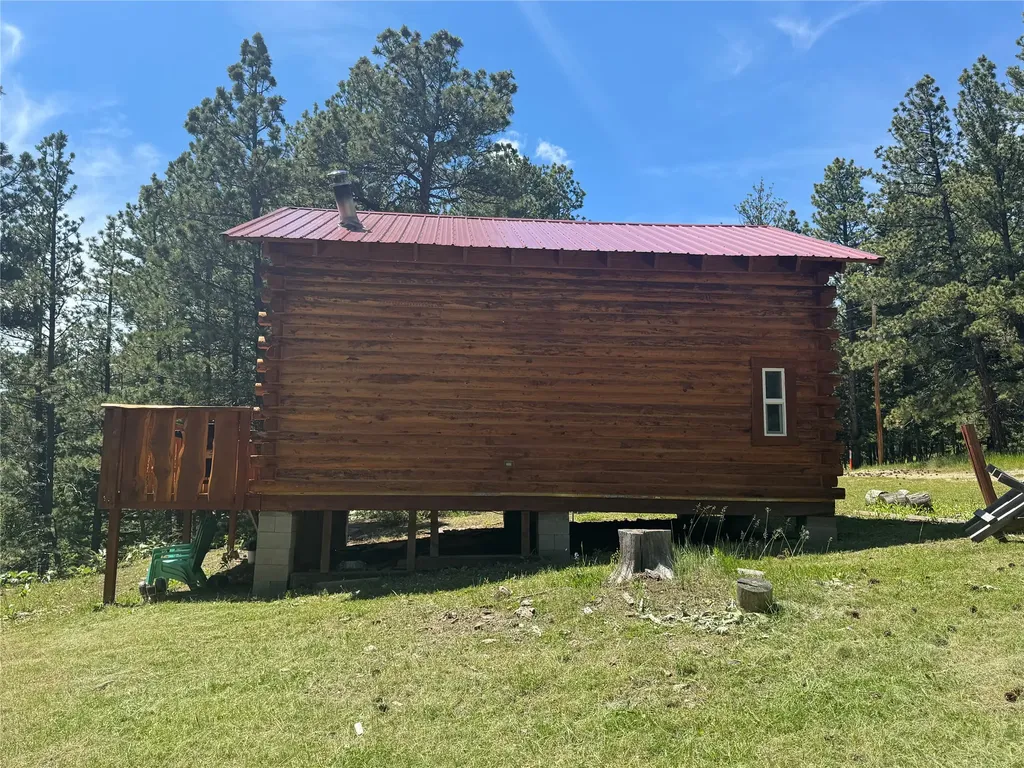 1048 Arrowood Estates Road Raynesford MT 59469