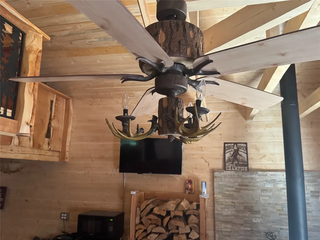 1048 Arrowood Estates Road Raynesford MT 59469