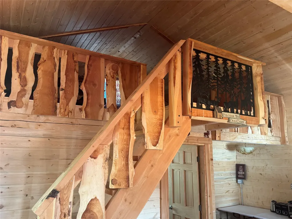 1048 Arrowood Estates Road Raynesford MT 59469