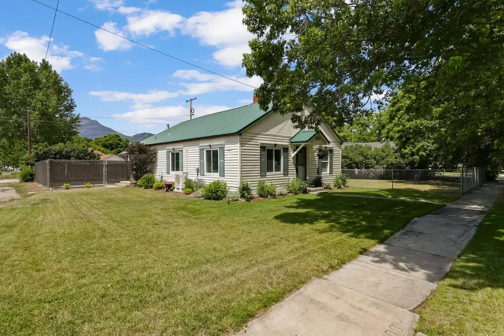 419 College Street Stevensville MT 59870