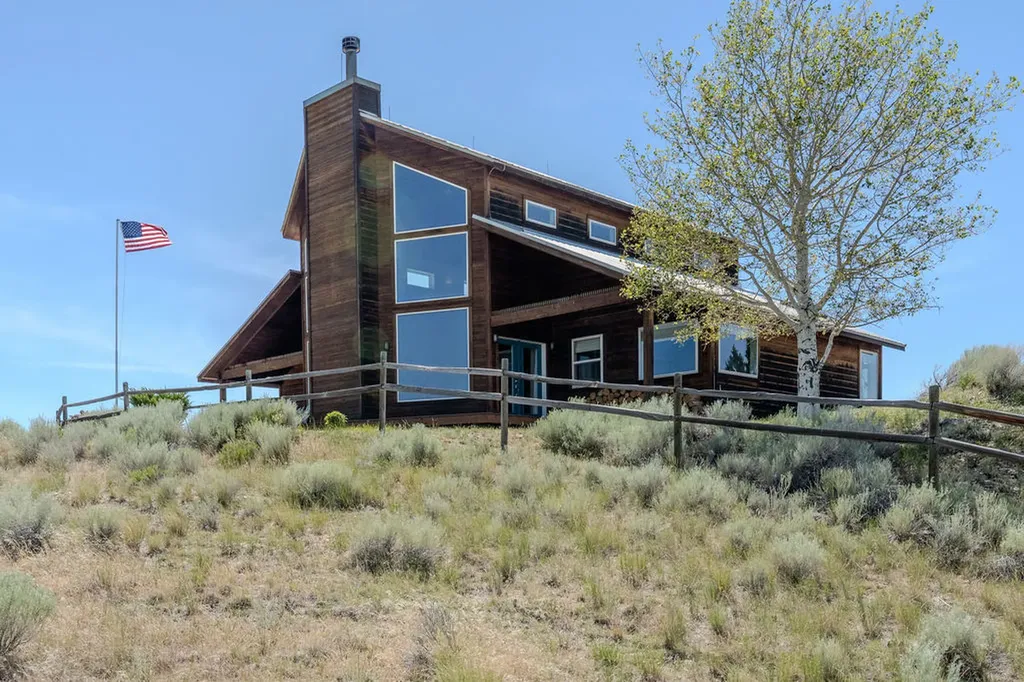 18 Cactus Ridge Road Twin Bridges MT 59754