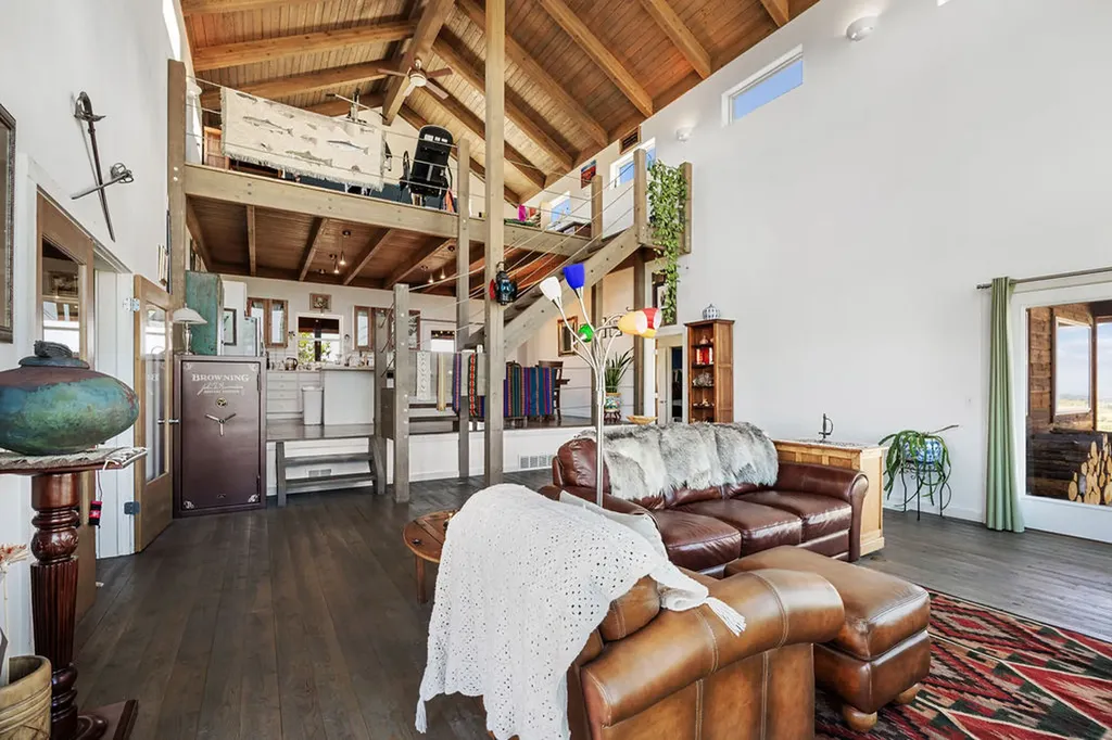 18 Cactus Ridge Road Twin Bridges MT 59754