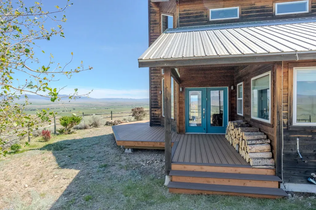 18 Cactus Ridge Road Twin Bridges MT 59754