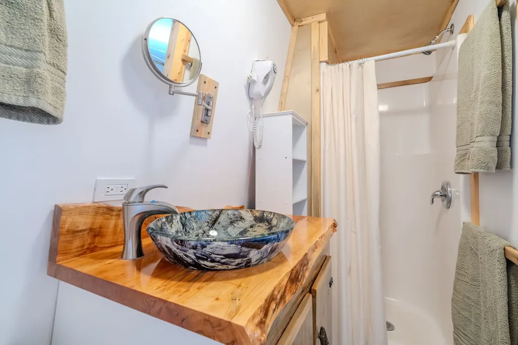 18 Cactus Ridge Road Twin Bridges MT 59754